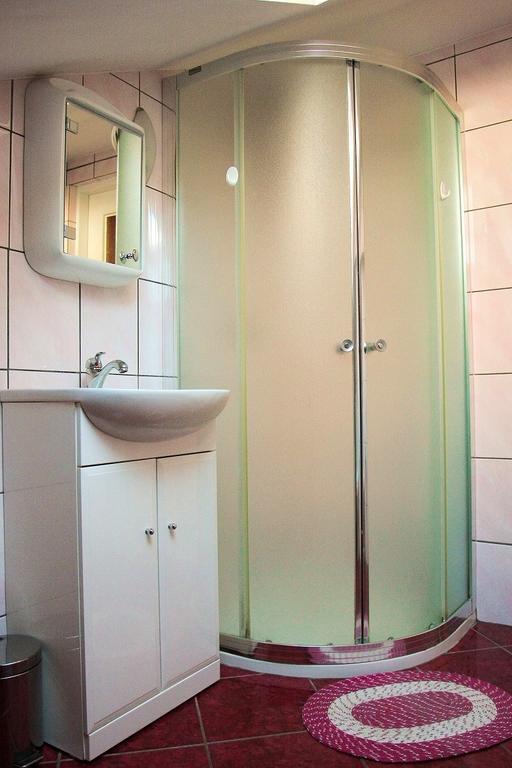 Kwatera Pod Lasem Истебна Экстерьер фото